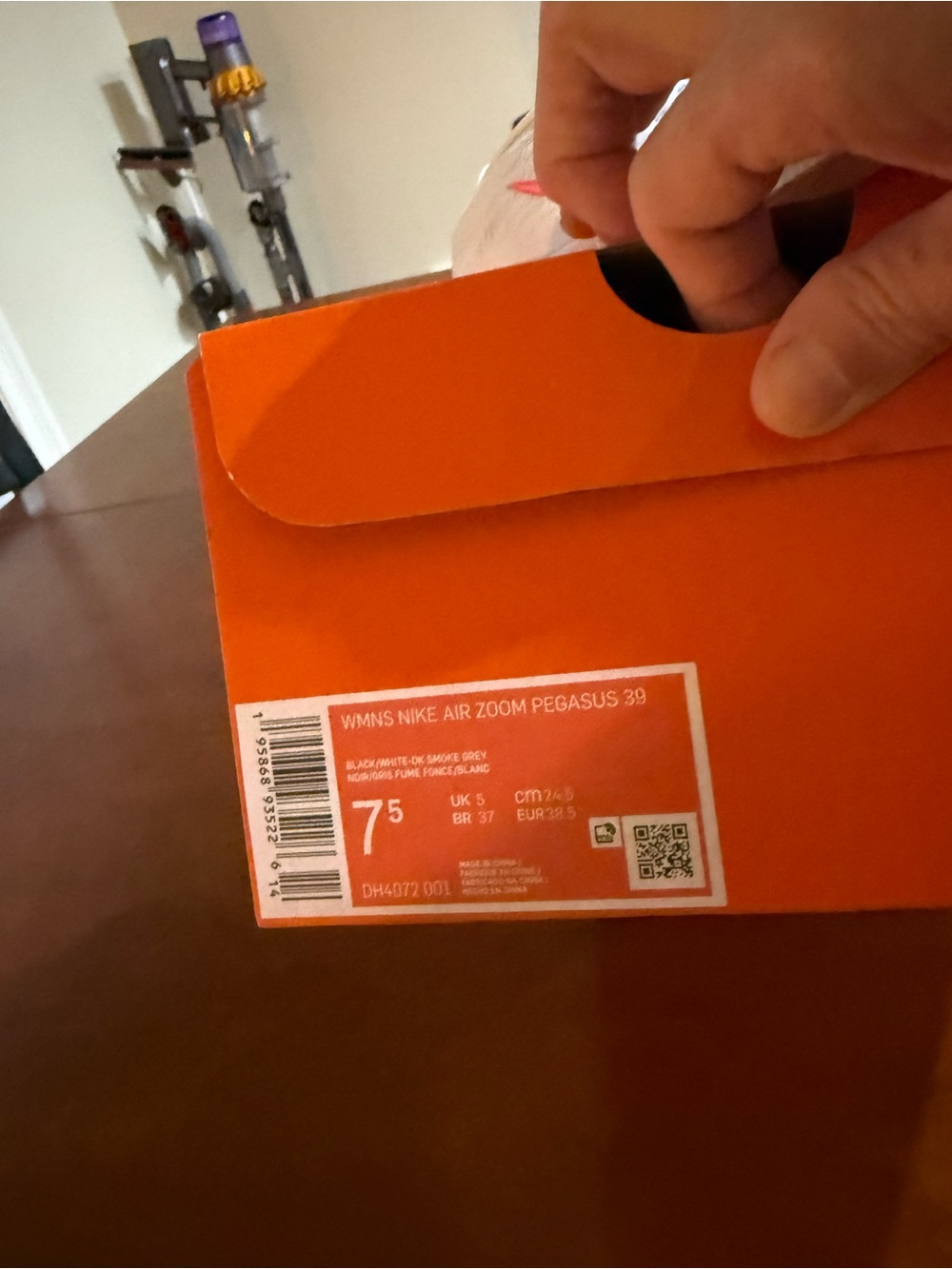 Nike Women's Pegasus 39 Size 7.5 - Picture 8 of 9